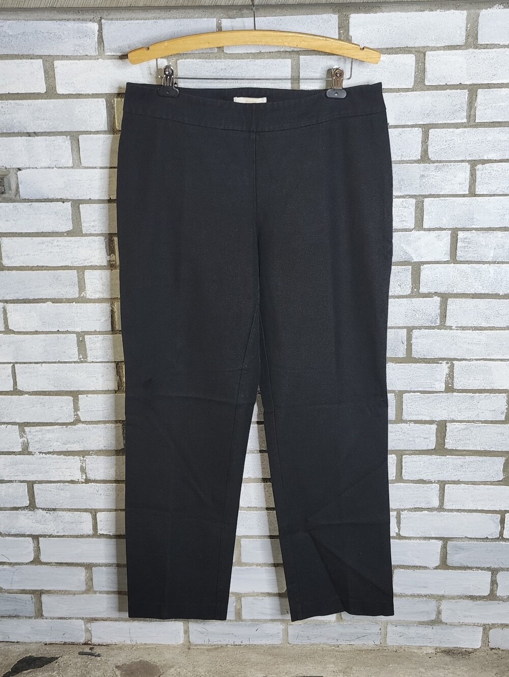 • Chico's Women's Mid Rise Tapered Pants Size 2 Large 12 Solid Black Stretch